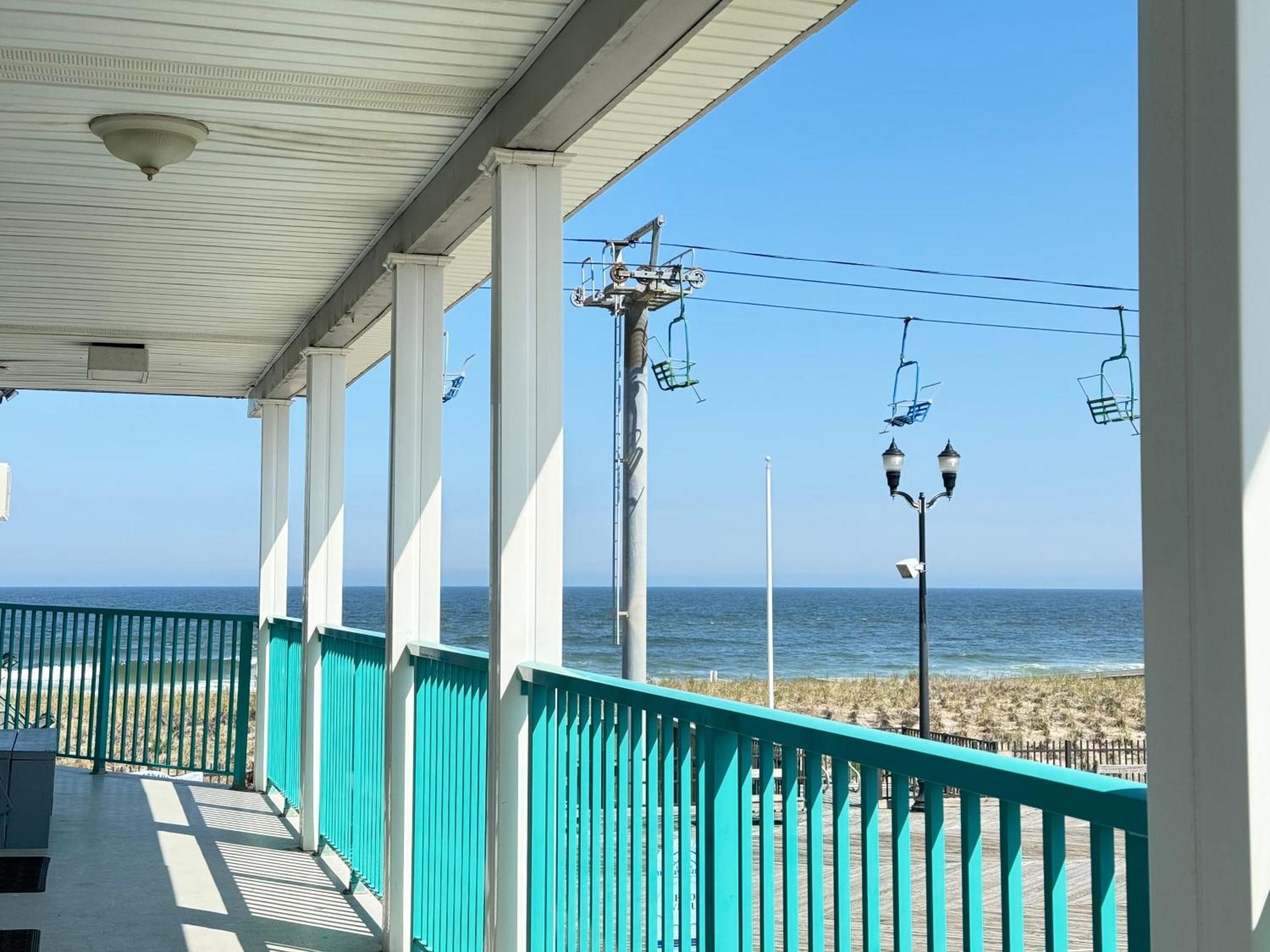 Boardwalk Sand & Surf Beach Hotel Oceanfront Сисайд Хайтс Экстерьер фото